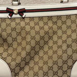 Gucci Beige and White Women's Bag